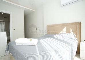 مجمع على البحر مباشرة - شقة دوبلكس غرفة وصالة مفروشة - في محمودلار / الانيا 