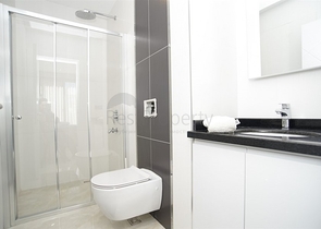 مجمع على البحر مباشرة - شقة دوبلكس غرفة وصالة مفروشة - في محمودلار / الانيا 