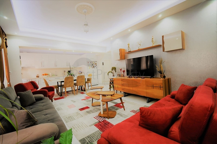 شقة واسعة في مركز الانيا - غرفتين وصالة مفروشة - الانيا سنتر 