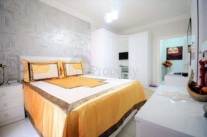 شقة واسعة في مركز الانيا - غرفتين وصالة مفروشة - الانيا سنتر 