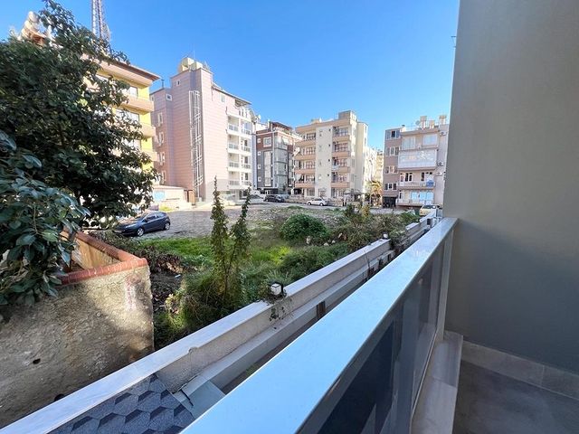 مناسبة للاستثمار - شقة غرفة وصالة ضمن مجمع جديد في مركز الانيا 