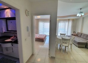 مجمع 5 نجوم - شقة غرفة وصالة مفروشة - في محمودلار / الانيا 