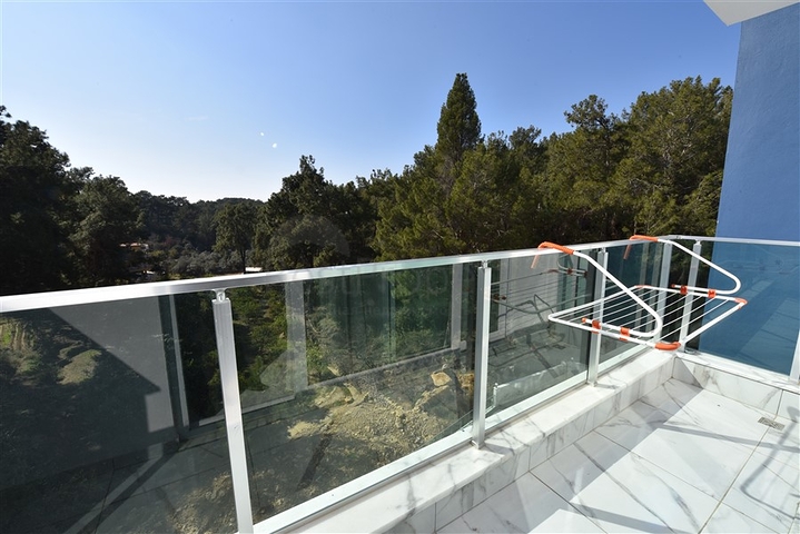 سعر اقتصادي - شقة مفروشة من تصميم غرفة نوم وصالة ضمن مجمع - في افسلار / الانيا 