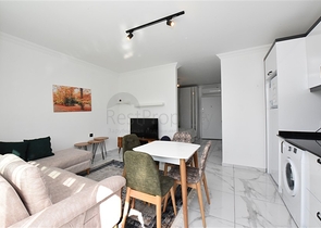 سعر اقتصادي - شقة مفروشة من تصميم غرفة نوم وصالة ضمن مجمع - في افسلار / الانيا 