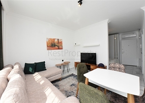 سعر اقتصادي - شقة مفروشة من تصميم غرفة نوم وصالة ضمن مجمع - في افسلار / الانيا 