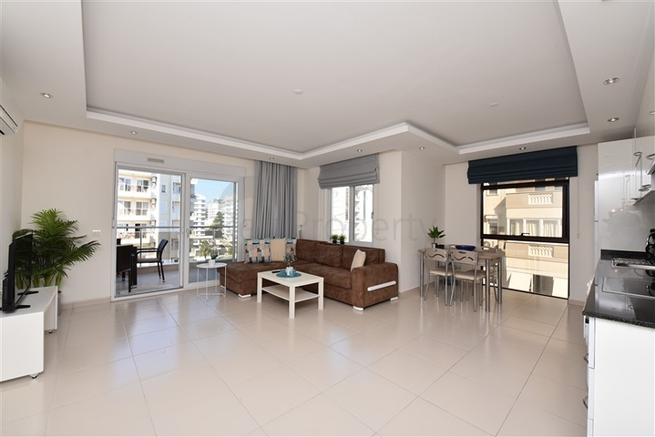 اطلالة بحر - شقة غرفتين وصالة مفروشة -ضمن مجمع يضم كافة الخدمات في افسلار/ مدينة الانيا 