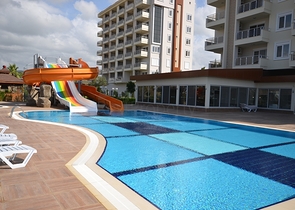 اطلالة بحر - شقة غرفتين وصالة مفروشة -ضمن مجمع يضم كافة الخدمات في افسلار/ مدينة الانيا 