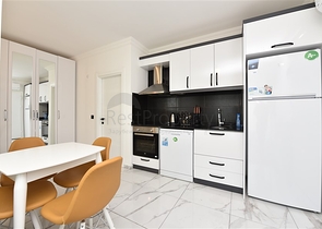 سعر اقتصادي - شقة غرفة وصالة مفروشة -مجمع سكني جديد -في افسلار / الانيا 