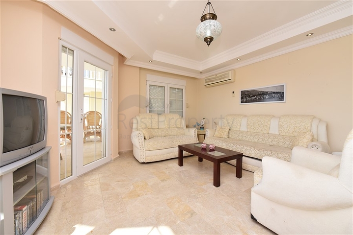 تراس واسع - شقة بسعر مناسب - تصميم غرفتين وصالة مفروشة - في افسلار / الانيا 