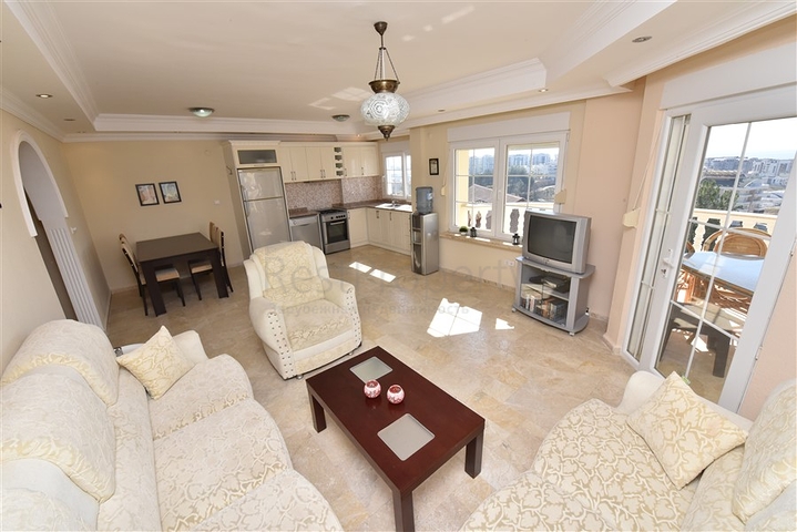 تراس واسع - شقة بسعر مناسب - تصميم غرفتين وصالة مفروشة - في افسلار / الانيا 