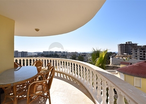 تراس واسع - شقة بسعر مناسب - تصميم غرفتين وصالة مفروشة - في افسلار / الانيا 