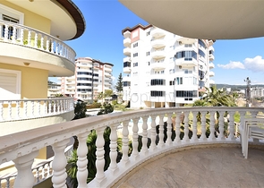 تراس واسع - شقة بسعر مناسب - تصميم غرفتين وصالة مفروشة - في افسلار / الانيا 