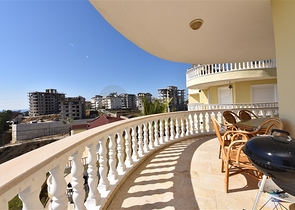 تراس واسع - شقة بسعر مناسب - تصميم غرفتين وصالة مفروشة - في افسلار / الانيا 