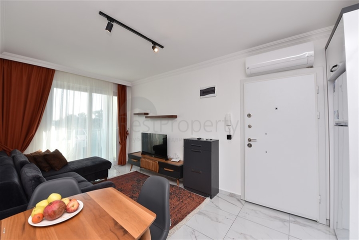 سعر اقتصادي - شقة غرفة نوم وصالة مع الاثاث - ضمن مجمع حديث - في افسلار / الانيا 