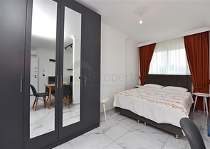 سعر اقتصادي - شقة غرفة نوم وصالة مع الاثاث - ضمن مجمع حديث - في افسلار / الانيا 