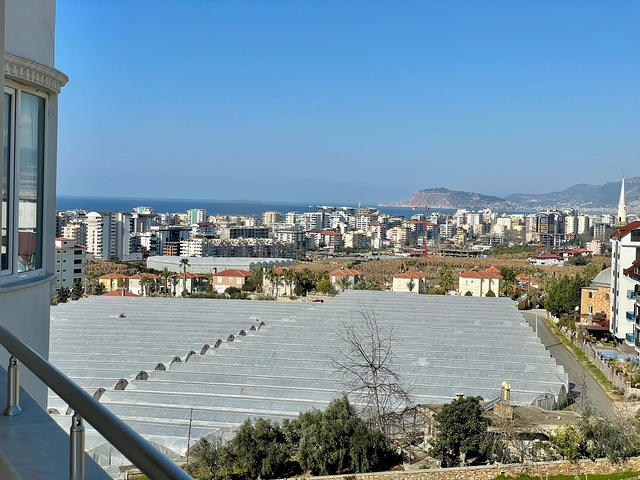 اطلالة بحر وقلعة -شقة غرفتين وصالة مفروشة - في محمودلار / الانيا 