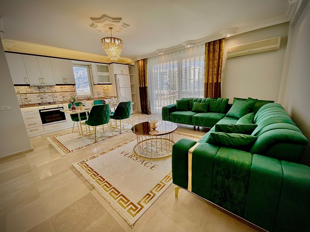 اطلالة بحر وقلعة -شقة غرفتين وصالة مفروشة - في محمودلار / الانيا 