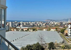 اطلالة بحر وقلعة -شقة غرفتين وصالة مفروشة - في محمودلار / الانيا 