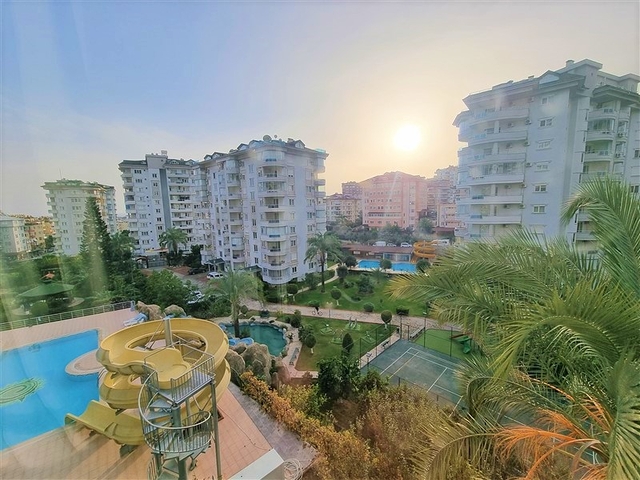 شقة عائلية فاخرة - تصميم غرفتين وصالة - مجمع انيق - جيكجلي / الانيا 