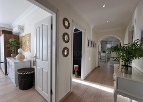 شقة عائلية فاخرة - تصميم غرفتين وصالة - مجمع انيق - جيكجلي / الانيا 