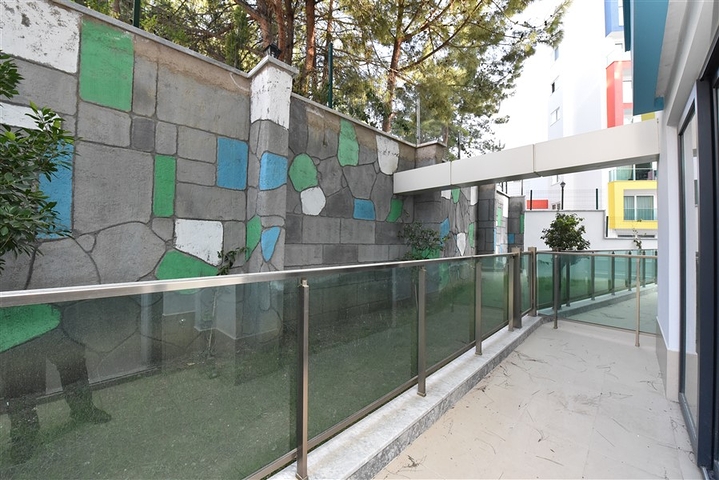 شقة ضمن مجمع جديد في افسلار - تصميم غرفة وصالة مع الاثاث - الانيا 