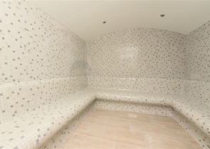 شقة ضمن مجمع جديد في افسلار - تصميم غرفة وصالة مع الاثاث - الانيا 