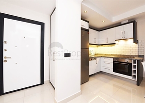 شقة ضمن مجمع جديد في افسلار - تصميم غرفة وصالة مع الاثاث - الانيا 