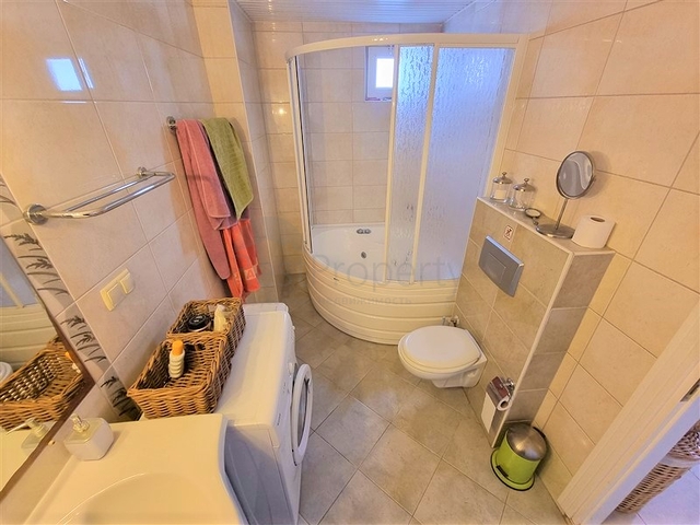 شقة غرفتين وصالة مفروشة - ضمن مجمع عائلي انيق -في منطقة جيكجلي / الانيا 