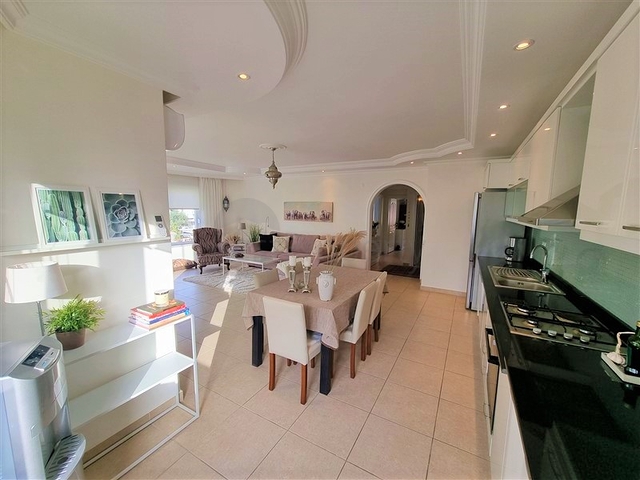 شقة عائلية - غرفتين وصالة مفروشة -ضمن مجمع انيق - في جيكجلي / الانيا 