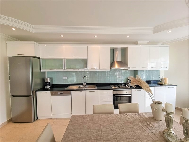 شقة عائلية - غرفتين وصالة مفروشة -ضمن مجمع انيق - في جيكجلي / الانيا 