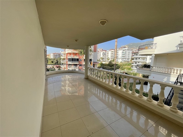 موقع مركزي مميز - دوبلكس واسعة ضمن مجمع سكني عائلي -في جيكلجي / الانيا 