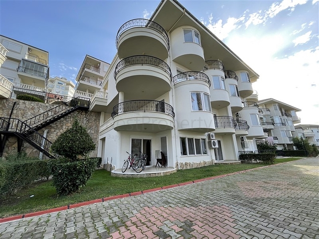 موقع مركزي مميز - دوبلكس واسعة ضمن مجمع سكني عائلي -في جيكلجي / الانيا 