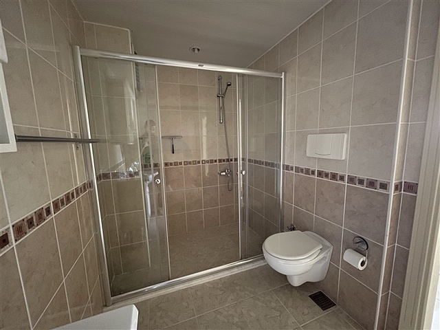 موقع مركزي مميز - دوبلكس واسعة ضمن مجمع سكني عائلي -في جيكلجي / الانيا 