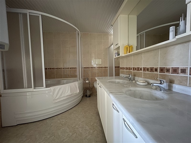 موقع مركزي مميز - دوبلكس واسعة ضمن مجمع سكني عائلي -في جيكلجي / الانيا 