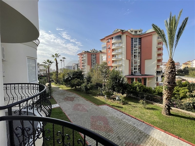 موقع مركزي مميز - دوبلكس واسعة ضمن مجمع سكني عائلي -في جيكلجي / الانيا 