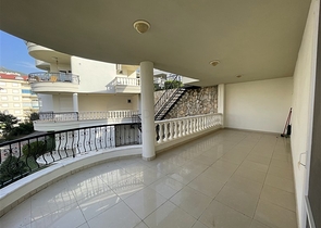 موقع مركزي مميز - دوبلكس واسعة ضمن مجمع سكني عائلي -في جيكلجي / الانيا 