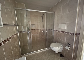 موقع مركزي مميز - دوبلكس واسعة ضمن مجمع سكني عائلي -في جيكلجي / الانيا 