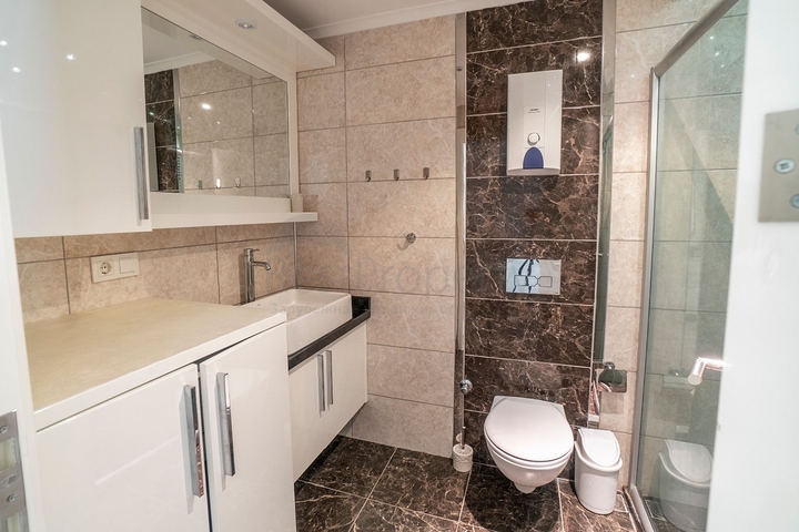 قريبة من شاطئ كليوباترا - شقة غرفة وصالة مفروشة ضمن مجمع سكني - مركز الانيا 