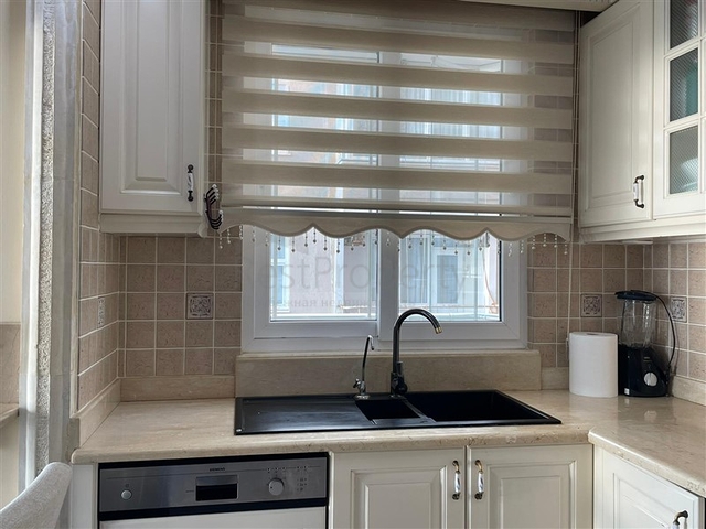 اطلالة مباشرة على البحر - شقة واسعة غرفتين وصالة مفروشة - في محمودلار / الانيا 