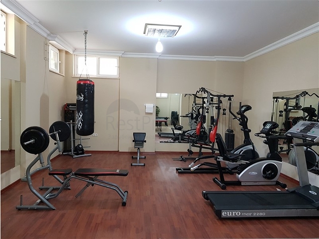 اطلالة مباشرة على البحر - شقة واسعة غرفتين وصالة مفروشة - في محمودلار / الانيا 