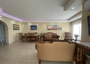 اطلالة مباشرة على البحر - شقة واسعة غرفتين وصالة مفروشة - في محمودلار / الانيا 