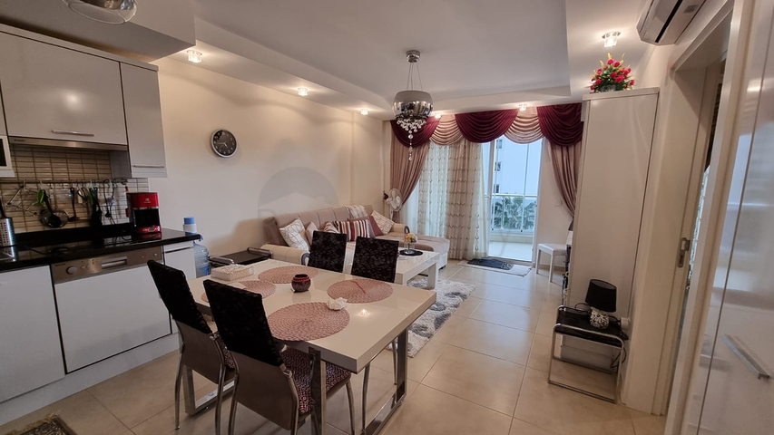 مجمع يضم خدمات متكاملة -شقة غرفة وصالة مفروشة - في جيكجلي / الانيا 