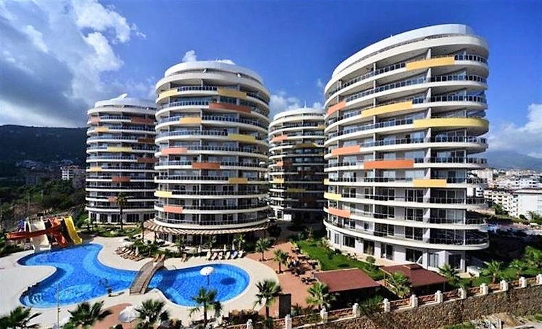 مجمع يضم خدمات متكاملة -شقة غرفة وصالة مفروشة - في جيكجلي / الانيا 