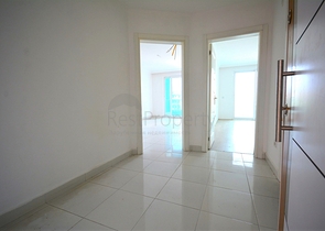 مجمع انيق على شارع بارباروس - غرفة وصالة -في محمودلار/ الانيا 