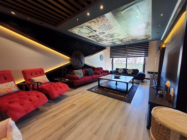 مطبخ منفصل - شقة عائلية واسعة تصميم 3 غرف وصالة - في اوبا / الانيا 