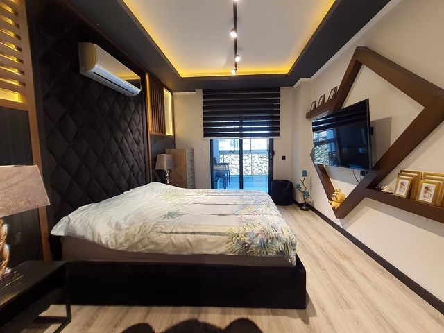 مطبخ منفصل - شقة عائلية واسعة تصميم 3 غرف وصالة - في اوبا / الانيا 