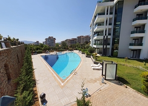 مطبخ منفصل - شقة عائلية واسعة تصميم 3 غرف وصالة - في اوبا / الانيا 