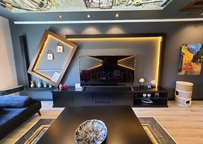 مطبخ منفصل - شقة عائلية واسعة تصميم 3 غرف وصالة - في اوبا / الانيا 