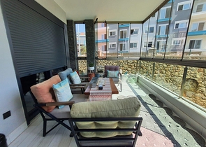 مطبخ منفصل - شقة عائلية واسعة تصميم 3 غرف وصالة - في اوبا / الانيا 