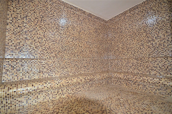 مجمع فاخر - شقة غرفة وصالة واسعة -مفروشة -في محمودلار / الانيا 